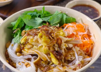 Ba món ăn của Việt Nam lọt top món trộn ngon nhất châu Á