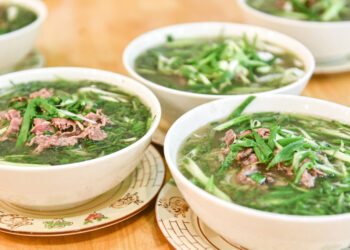 Báo Hàn gợi ý 4 quán phở ngon ở Hà Nội: Nơi phải xếp hàng, nơi không có chanh