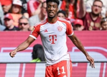 Bayern ra quyết định về Coman