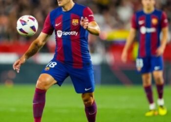 Here we go! Barca chia tay Oriol Romeu