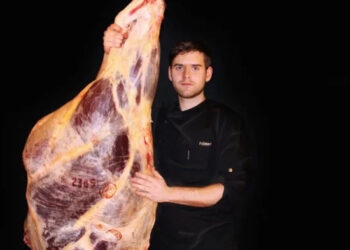 Thịt ‘ngủ đông’ 15 năm có giá hơn 80 triệu đồng/kg, khách muốn ăn phải đặt trước