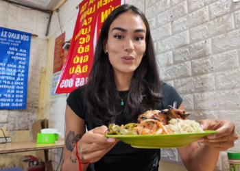 Khách Tây ăn 3 bữa no nê ở Hà Nội hết 135.000 đồng, tiết lộ món ngon nhất