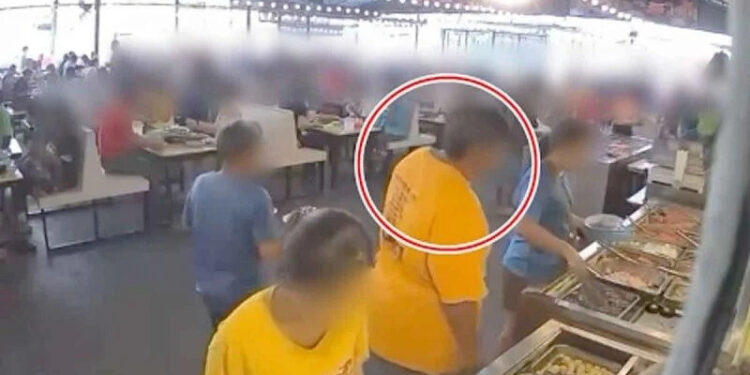 Khách vào nhà hàng tự chọn ăn gần 2 tiếng rồi chê dở, đòi lại tiền