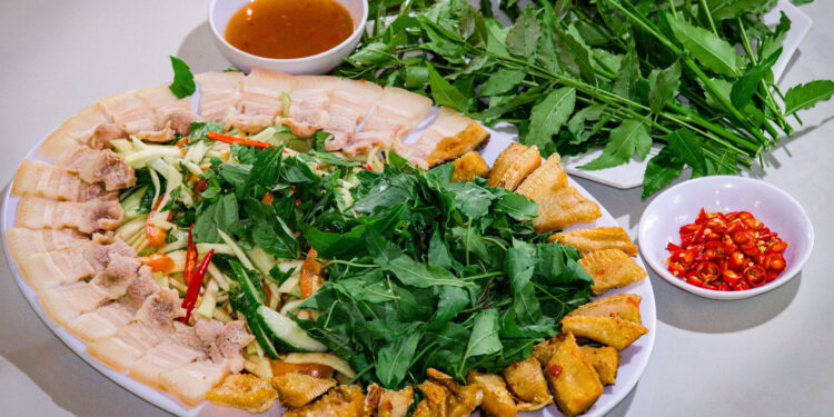 Món đặc sản ‘nghe là sầu’, ăn thì đắng hút khách thưởng thức ở An Giang