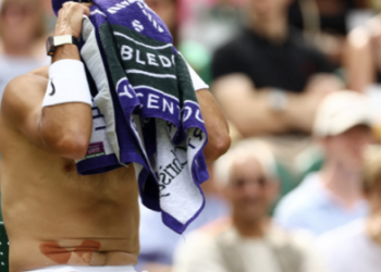Nadal rút khỏi bán kết Wimbledon
