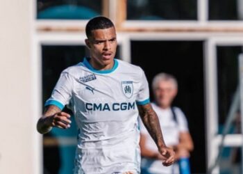 Quá hay! Greenwood ghi bàn ra mắt CLB mới ngay khi rời M.U