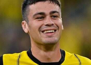 Sao thất sủng ở Dortmund bất ngờ được Nuri Sahin tin tưởng