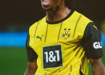 Adeyemi nói gì sau khi giúp Dortmund lên đỉnh Bundesliga?