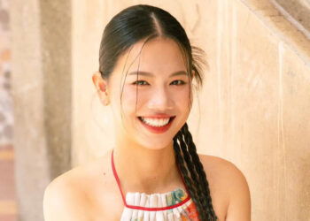 Ánh Viên xinh đẹp rạng ngời đi rước đèn Trung thu