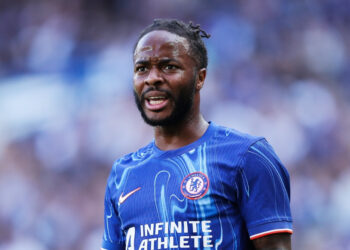 Aston Villa giải cứu Sterling khỏi ‘địa ngục’ Chelsea