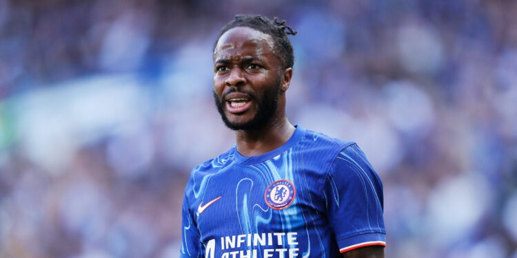 Aston Villa giải cứu Sterling khỏi ‘địa ngục’ Chelsea