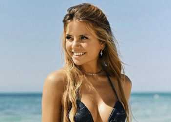 Chân dài tuyệt đẹp làm ‘nóng’ đại chiến Man City đấu MU