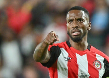 Chelsea hụt cả hai tiền đạo Osimhen và Ivan Toney