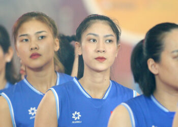 Dàn chân dài bóng chuyền Việt Nam xinh tươi ở VTV Cup 2024