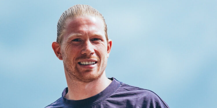 De Bruyne gây sửng sốt fan Man City với diện mạo mới