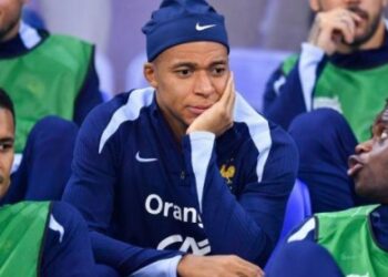 ĐT Pháp chơi tốt hơn khi không có Mbappe
