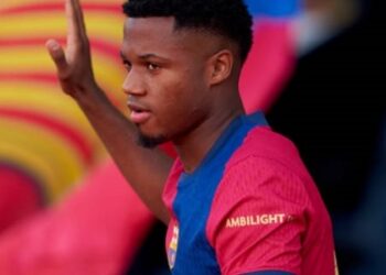 Hansi Flick quyết định tương lai của 3 sao Barca