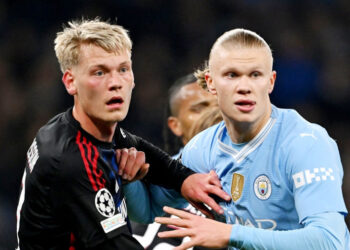 Man City mua tiền đạo hỗ trợ Haaland