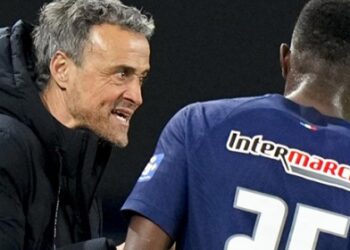 PSG đón tin mừng ở hành lang biên