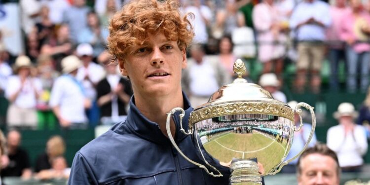 Alcaraz, Zverev cạnh tranh ngôi số một thế giới năm 2024 cùng Sinner