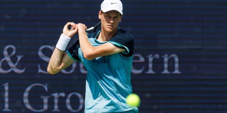 Sinner “phục thù” Rublev, tiến vào bán kết Cincinnati Open