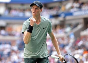 Sinner trỗi dậy mạnh mẽ sau khởi đầu chậm chạp tại US Open 2024