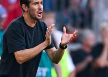 Thật xấu hổ khi được nhận một quả phạt đền như vậy