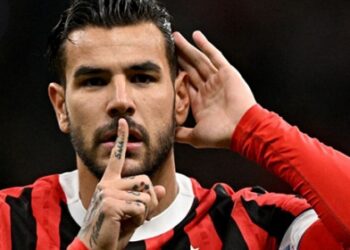 Thông điệp từ màn ăn mừng khiêu khích của Theo Hernandez