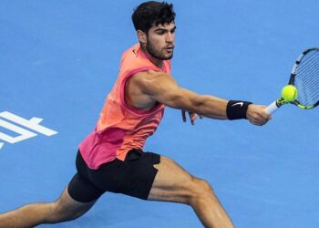 Alcaraz phô diễn sức mạnh, tiến vào tứ kết China Open 2024