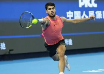 Thắng nghẹt thở Sinner, Alcaraz vô địch China Open 2024