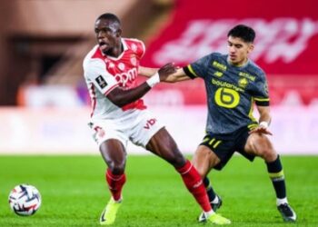 AS Monaco 0-0 Lille: Thẻ đỏ tai hại; Bế tắc trên sân nhà