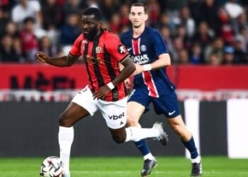 Cựu sao Premier League chơi ấn tượng trước PSG