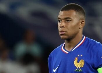 ‘Ghẻ lạnh’ ĐT Pháp, Mbappe hứng chịu cơn thịnh nộ
