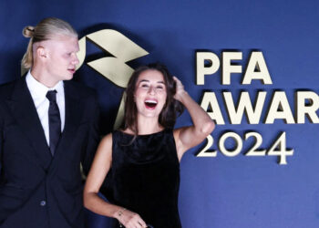 Haaland khoe bạn gái xinh đẹp trên thảm đỏ