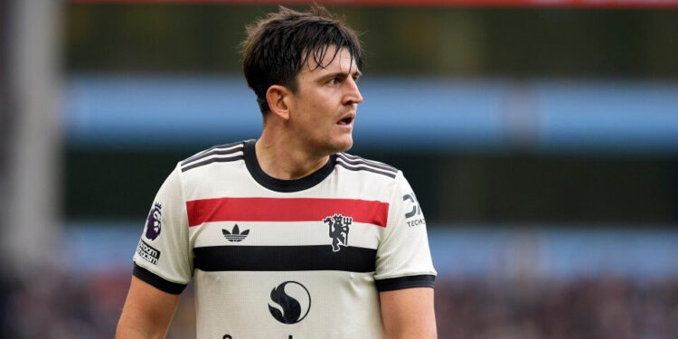 MU rao bán Harry Maguire giá rẻ giật mình
