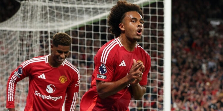 Sao Hà Lan, Joshua Zirkzee được cảnh báo sai lầm gia nhập MU