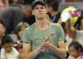 Jannik Sinner đối diện với án cấm thi đấu 2 năm