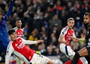 Arsenal rơi điểm vì phung phí cơ hội