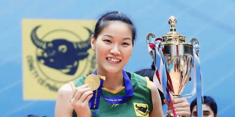 ‘Lão tướng’ bóng chuyền Ngọc Hoa tái xuất ở tuổi 37