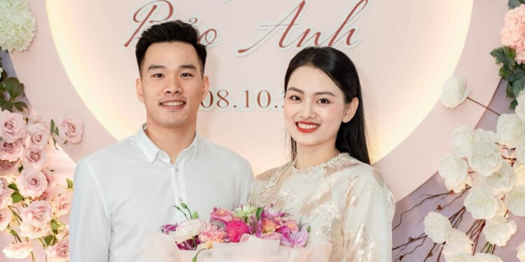 Hoa khôi bóng chuyền Thu Hoài sắp lên xe hoa