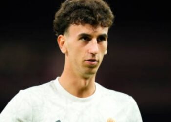 Sau Vazquez và Militao, thêm 1 hậu vệ Real chấn thương