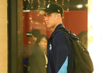 Trụ cột Singapore căng thẳng khi đến Việt Nam