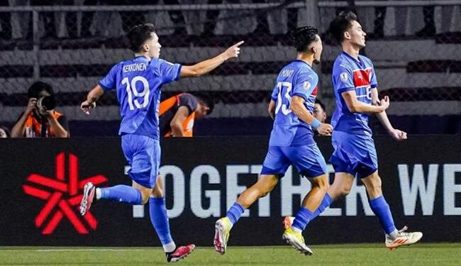 Báo chí Thái Lan nói gì sau trận thua gây sốc của đội nhà?