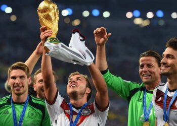 Thư gửi hai con của Mario Gotze