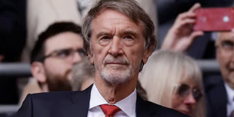 Man Utd muốn cắt nửa ngân sách của hội CĐV khuyết tật