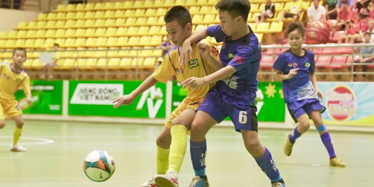 VFF giữ nguyên quyết định kỷ luật SLNA vụ gian lận tuổi