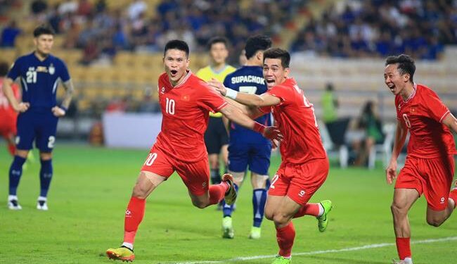 ĐT Việt Nam vô địch ASEAN Cup 2024: Đá cho người Thái phải cúi đầu