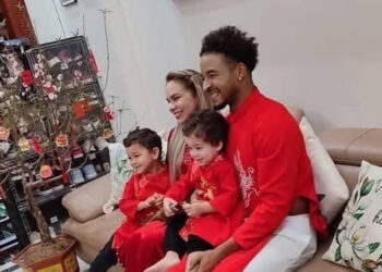 Xuân Son mặc áo dài, Đình Triệu trông nồi bánh chưng ngày Tết