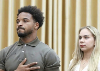 Xuân Son thăng hoa sau khi cầu hôn vợ