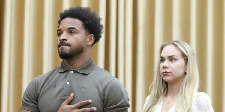 Xuân Son thăng hoa sau khi cầu hôn vợ